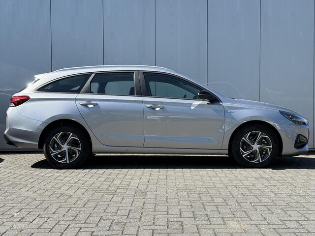 Hyundai I 30 Wagon 1.0 T-GDi MHEV Comfort Smart / ACTIE / ¤7055,- Voordeel Op Nieuwprijs / Navigatie / Climate Control / Cruise Control / Achteruitrijcamera / Parkeersensoren Achter / Bluelink /