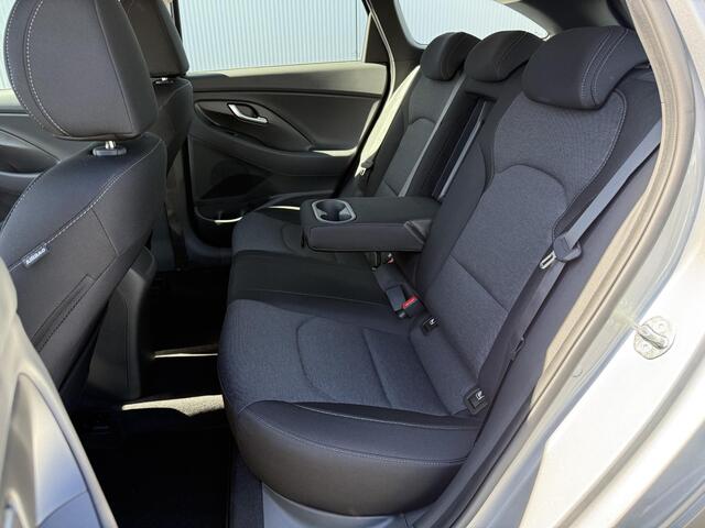 Hyundai I 30 Wagon 1.0 T-GDi MHEV Comfort Smart / ACTIE / ¤7055,- Voordeel Op Nieuwprijs / Navigatie / Climate Control / Cruise Control / Achteruitrijcamera / Parkeersensoren Achter / Bluelink /