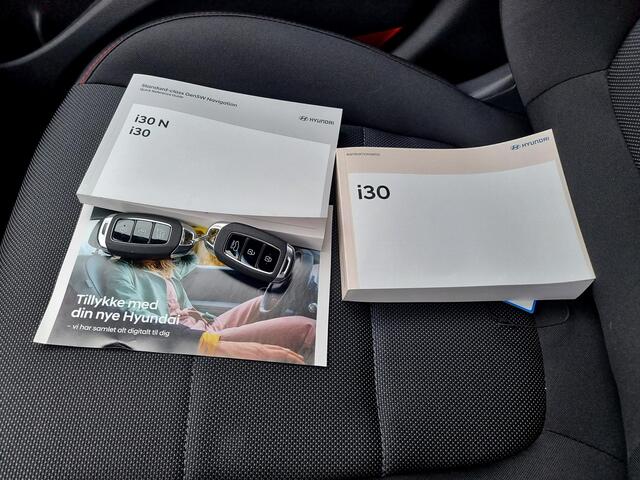 Hyundai I 30 Wagon 1.5 T-GDi MHEV N Line Automaat / Navigatie / Cruise Control Adaptief / Camera / Android Auto/Apple Carplay / Stoelverwarming / Stuurverwarming
