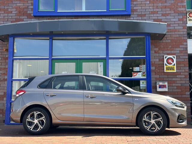 Hyundai I 30 1.0 T-GDi MHEV Comfort Smart | Navi | Airco | Camera en Sensoren