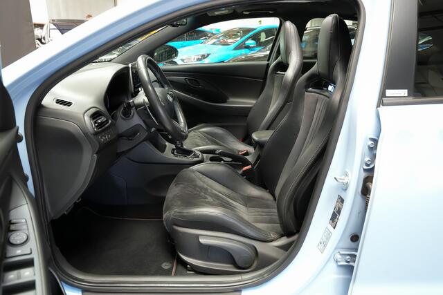 Hyundai I 30 N2 Performance Fastback 2.0 280pk T-GDI AUTOMAAT |schaalstoelen|Eibach verlagingsveren|Pipercross luchtfilter|panoramadak|19" gesmede wielen|Apple Carplay|parkeercamera en sensoren|stoel en stuurverwarming|DAB|LED koplampen|