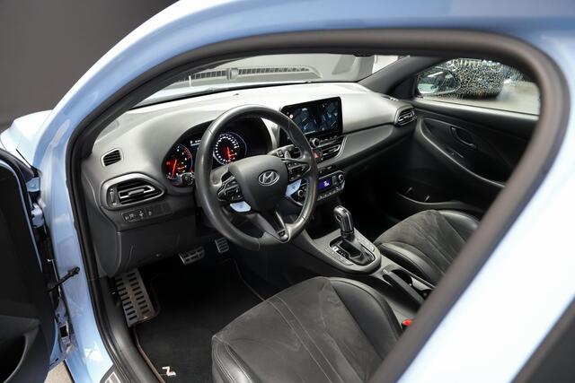 Hyundai I 30 N2 Performance Fastback 2.0 280pk T-GDI AUTOMAAT |schaalstoelen|Eibach verlagingsveren|Pipercross luchtfilter|panoramadak|19" gesmede wielen|Apple Carplay|parkeercamera en sensoren|stoel en stuurverwarming|DAB|LED koplampen|