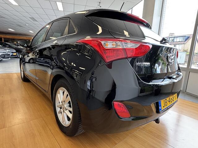 Hyundai I 30 1.6 GDI i-Motion Plus NAVI * TREKHAAK * PDC