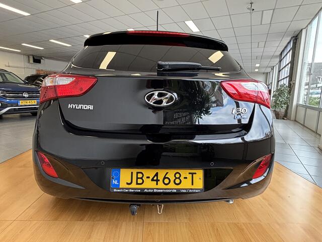 Hyundai I 30 1.6 GDI i-Motion Plus NAVI * TREKHAAK * PDC