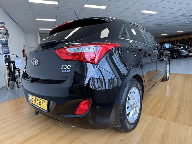 Hyundai I 30 1.6 GDI i-Motion Plus NAVI * TREKHAAK * PDC