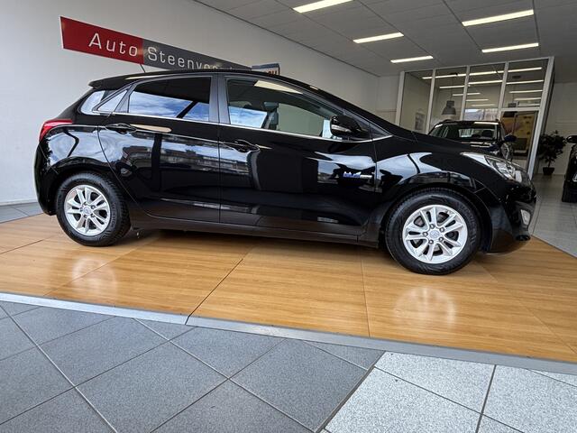 Hyundai I 30 1.6 GDI i-Motion Plus NAVI * TREKHAAK * PDC