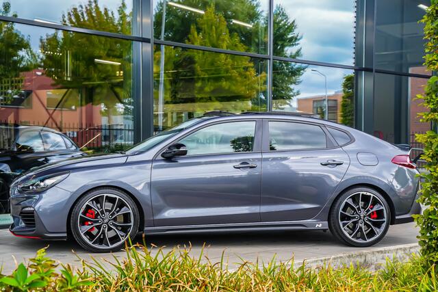 Hyundai I 30 N2 Performance Fastback 2.0 275pk T-GDI |dealer onderhouden|panoramadak|memory|Apple Carplay|parkeercamera|stoelverwarming|clima control|cruise control|19" lichtmetalen velgen|