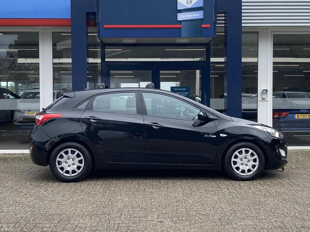 Hyundai I 30 1.6 GDI i-Drive Cool Plus / NL-Auto / 135 PK / Radio-Bluetooth / Navi / Airco / Elektr.-Ramen Voor / ENZ.