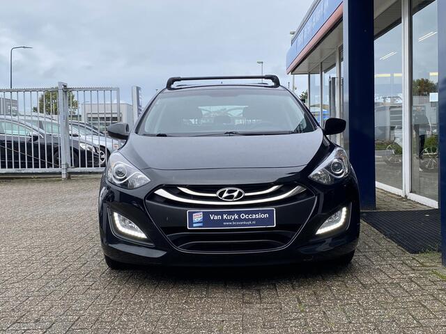 Hyundai I 30 1.6 GDI i-Drive Cool Plus / NL-Auto / 135 PK / Radio-Bluetooth / Navi / Airco / Elektr.-Ramen Voor / ENZ.