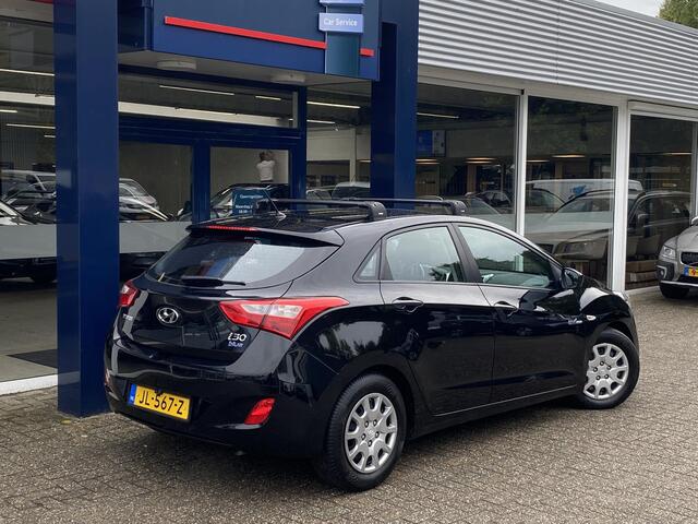 Hyundai I 30 1.6 GDI i-Drive Cool Plus / NL-Auto / 135 PK / Radio-Bluetooth / Navi / Airco / Elektr.-Ramen Voor / ENZ.