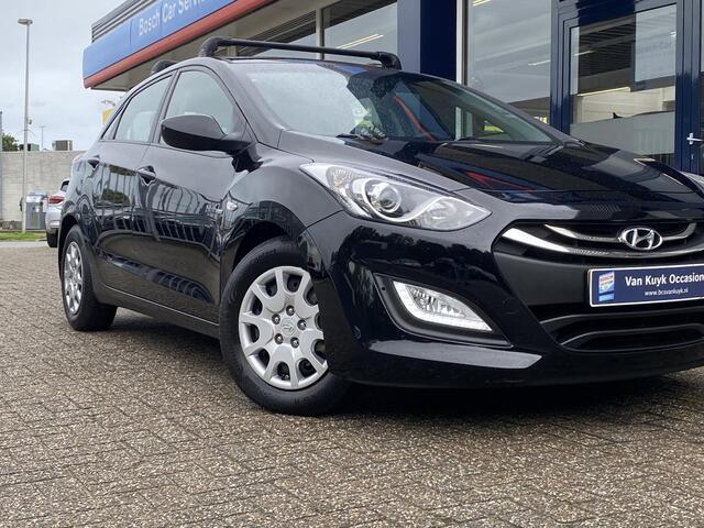 Hyundai I 30 1.6 GDI i-Drive Cool Plus / NL-Auto / 135 PK / Radio-Bluetooth / Navi / Airco / Elektr.-Ramen Voor / ENZ.