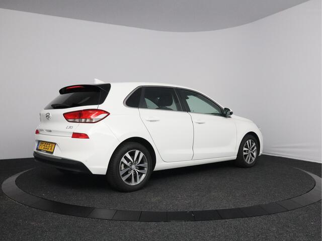 Hyundai I 30 1.0 T-GDI First Edition