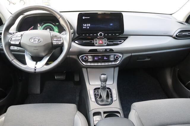 Hyundai I 30 1.5 T-GDi MHEV Automaat Premium Sky Carplay-android/Open-dak/Winter-pack/Full-LED