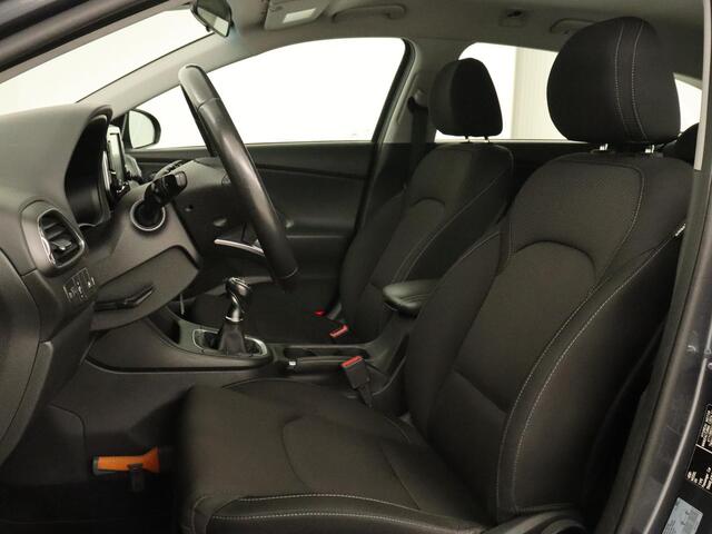 Hyundai I 30 1.4 T-GDI Comfort | Carplay | Trekhaak | Camera | Navigatie | Climate control | Cruise control | Parkeerhulp