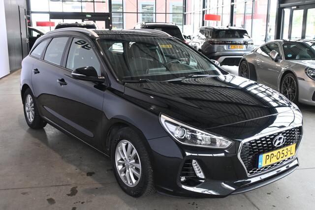 Hyundai I 30 Wagon 1.4 T-GDI Comfort Clima Navigatie Camera Trekhaak Rijklaarprijs Inruil Mogelijk!