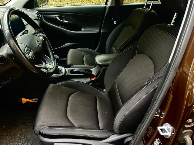 Hyundai I 30 1.0 T-GDI First Edition | CarPlay | Camera | Climate control |