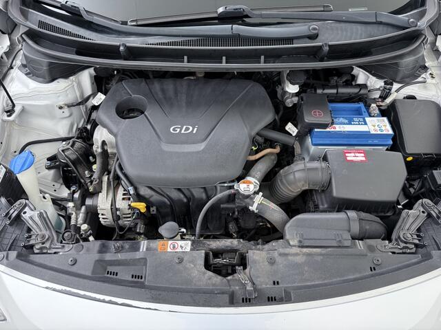 Hyundai I 30 1.6 GDi GO! | Cruise control | Achteruitrij camera | Bluetooth |