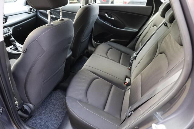Hyundai I 30 Wagon 1.4 T-GDI Premium CARPLAY DAB CAMERA STOEL/STUURVERW. CRUISE CLIMA HILL-HOLD HALFLEER STUURFLIPPERS PDC 16''LMV