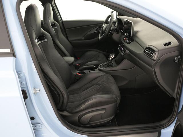 Hyundai I 30 N2 Performance 2.0 275pk AUTOMAAT |dealer onderhouden|piper cross airintake|Eibach verlagingsveren|schaalstoelen|panoramadak|N-modus|Apple Carplay|stoelverwarming|parkeercamera|19" lichtmetalen velgen|