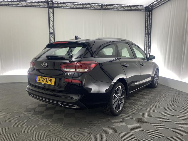 Hyundai I 30 Wagon 1.0 T-GDi MHEV Comfort Smart Automaat | Apple Carplay | Navi | Camera | Winter Pack |