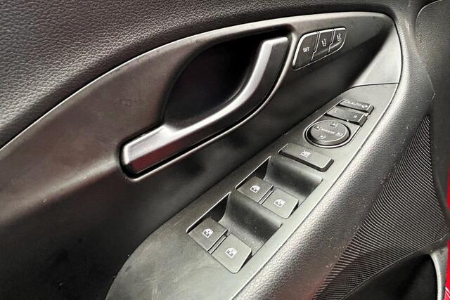 Hyundai I 30 2.0 T-GDI N2 Performance 275pk PANO 19" LED VOL!