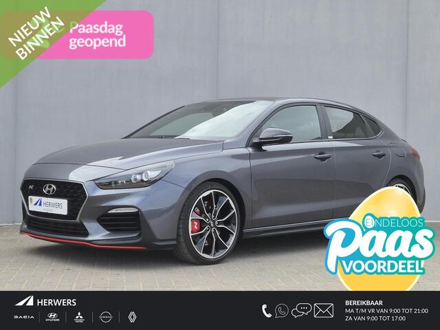 Hyundai I 30 N 2.0 Handgeschakeld / Dealer onderhouden / Trekgewicht 1600 kg / Stuur- & Stoelverwarming / Achteruitrijcamera / Cruise control / Draadloze telefoon lader / Keyless Entry/Start / Apple Carplay Android Auto / Climate control / Navigatie /