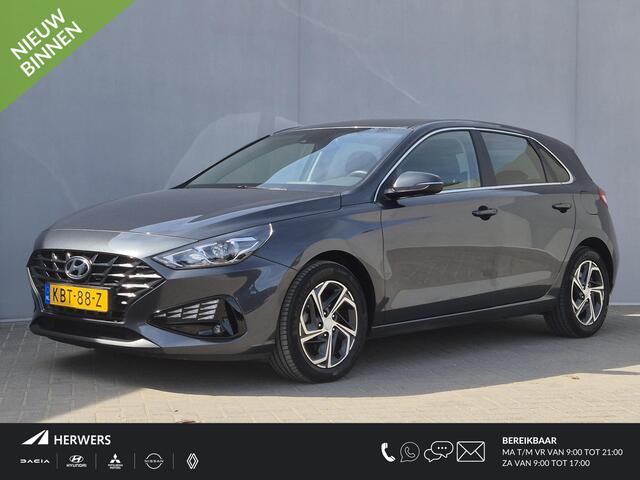 Hyundai I 30 1.0 T-GDi MHEV Comfort Smart / Dealer onderhouden / Fabrieksgarantie tot 09-2028 / Navigatie d.m.v. Apple carplay/Android auto / Stuur- & Stoelverwarming / Achteruitrijcamera / Cruise control / Keyless Entry/Start / Climate control /