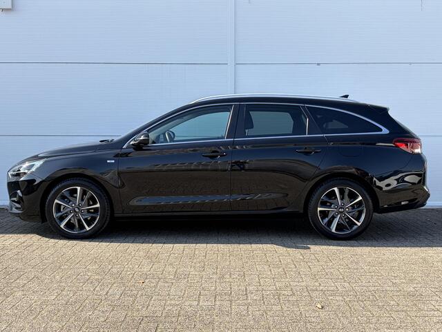 Hyundai I 30 Wagon 1.5 T-GDi MHEV Premium / Stoelverwarming en Stoelverkoeling / Apple Carplay/Android Auto / Cruise control /