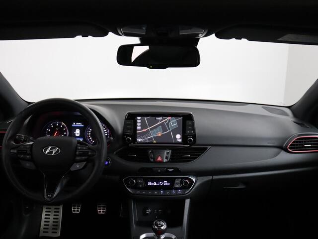 Hyundai I 30 Fastback 2.0 T-GDI N2 275PK! | Panoramadak! | Achteruitrijcamera | Performance Pack!