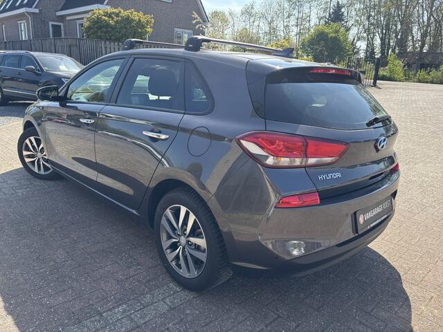 Hyundai I 30 5DRS 1.4 T-GDI 140pk Premium Carplay / Camera / All-Seasons