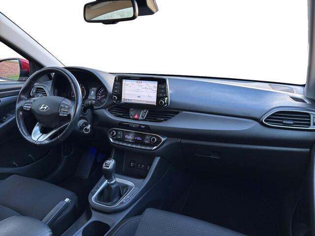 Hyundai I 30 1.0 T-GDI First Edition ? LED ? Camera ? CarPlay