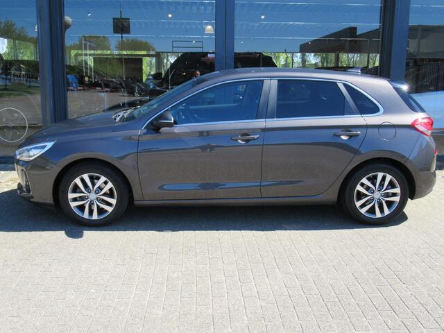 Hyundai I 30 1.0 T-GDI First Edition Dealer onderh | navi | tr.haak | cruise | LM velgen | LED kopl