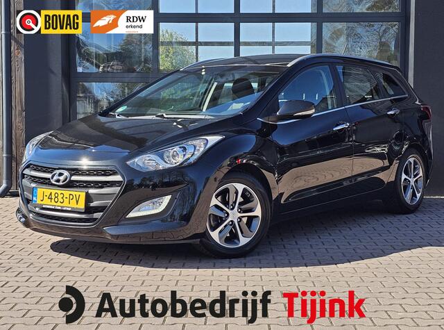 Hyundai I 30 1.6 GDi Comfort | Automaat | Camera | Stoelverwarming | Navi | Cruise | All-seasons | Rijklaar |