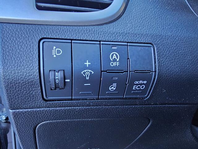 Hyundai I 30 1.6 GDi Comfort | Automaat | Camera | Stoelverwarming | Navi | Cruise | All-seasons | Rijklaar |