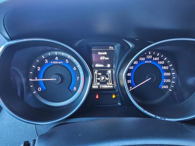 Hyundai I 30 1.6 GDi Comfort | Automaat | Camera | Stoelverwarming | Navi | Cruise | All-seasons | Rijklaar |