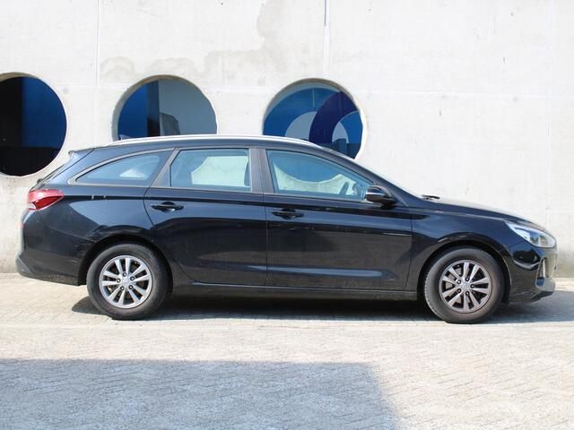 Hyundai I 30 Wagon 1.0 T-GDI Comfort | APPLE CARPLAY / ANDROID AUTO | ACHTERUITRIJCAMERA | CRUISE CONTROL |