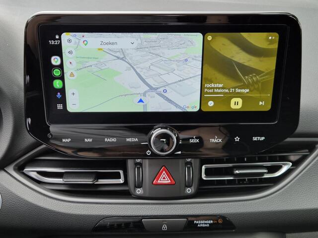 Hyundai I 30 1.0 T-GDi MHEV Comfort Smart / Fabrieksgarantie tot 07-2029 / Dealer onderhouden / All season banden / Stuur- & Stoelverwarming / Adaptief cruise control / Achteruitrijcamera / Keyless Entry/Start / Climate control / Apple Carplay Android Auto /