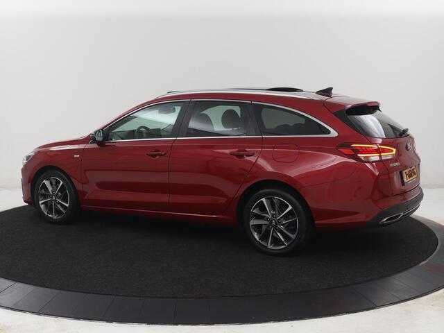 Hyundai I 30 Wagon 1.5 T-GDi MHEV Premium Sky | Panoramadak | Stoel & Sturverwarming | Stoelkoeling | Camera | Adaptive cruise | Navigatie | Carplay | DAB+ | Climate control | Full LED