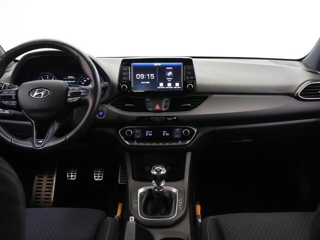 Hyundai I 30 Fastback 1.4 T-GDI N Line | Trekhaak | Parkeercamera | Keyless Go | Climate Control | Cruise Control | Navigatie via Apple Carplay / Android Auto |