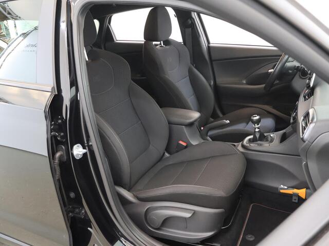 Hyundai I 30 Fastback 1.4 T-GDI N Line | Trekhaak | Parkeercamera | Keyless Go | Climate Control | Cruise Control | Navigatie via Apple Carplay / Android Auto |