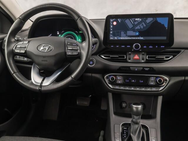 Hyundai I 30 Wagon 1.0 T-GDi MHEV Comfort Smart Automaat (APPLE CARPLAY, 1e EIGENAAR, GROOT NAVI, CAMERA, CLIMATE, SPORTSTOELEN, GETINT GLAS, CRUISE, NIEUWE APK, NIEUWSTAAT)