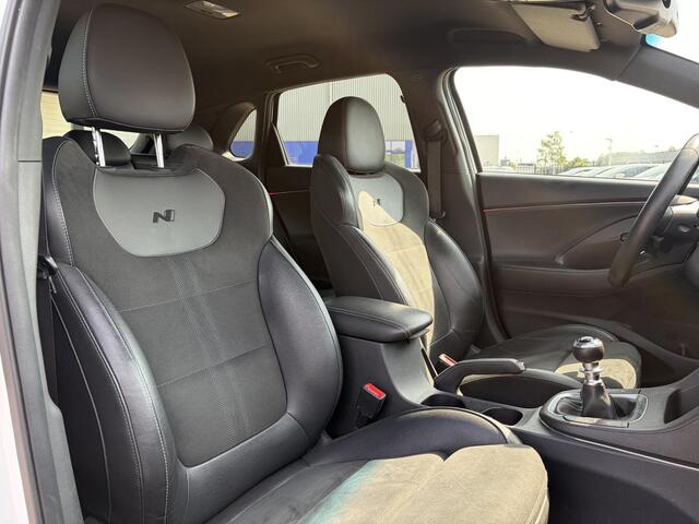 Hyundai I 30 2.0 N Handgeschakeld!