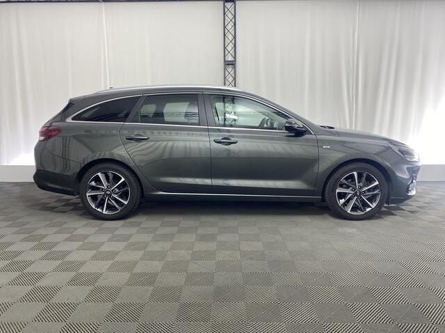 Hyundai I 30 Wagon 1.5 T-GDi MHEV Premium Apple carplay | Trekhaak | Leer | Stoel- en stuurverw. | Stoelventilatie | Camera