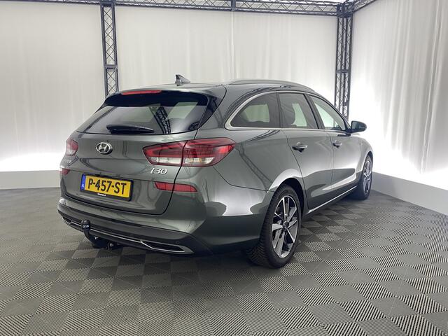 Hyundai I 30 Wagon 1.5 T-GDi MHEV Premium Apple carplay | Trekhaak | Leer | Stoel- en stuurverw. | Stoelventilatie | Camera