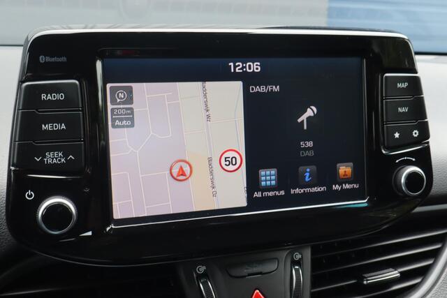 Hyundai I 30 1.4 T-GDI Comfort | Automaat | Camera | Adaptive cruise | Lane assist | Dode hoek | Stoel en stuur verwarming