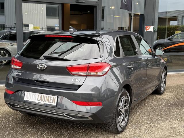 Hyundai I 30 1.5 T-GDi MHEV Comfort Smart 160 PK Navi Camera Carplay LED DAB Keyless LM Velgen