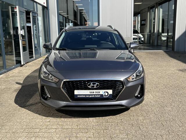 Hyundai I 30 Wagon 1.0 T-GDI i-Motion volledige historie / navi / parkeersensoren