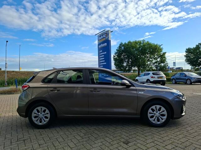 Hyundai I 30 1.5 160PK AIRCO 5DEURS CRUISECONTROL