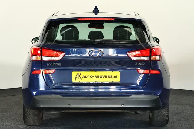 Hyundai I 30 Wagon 1.4 Navi / Cruisecontrol / PDC / CarPlay / Airco