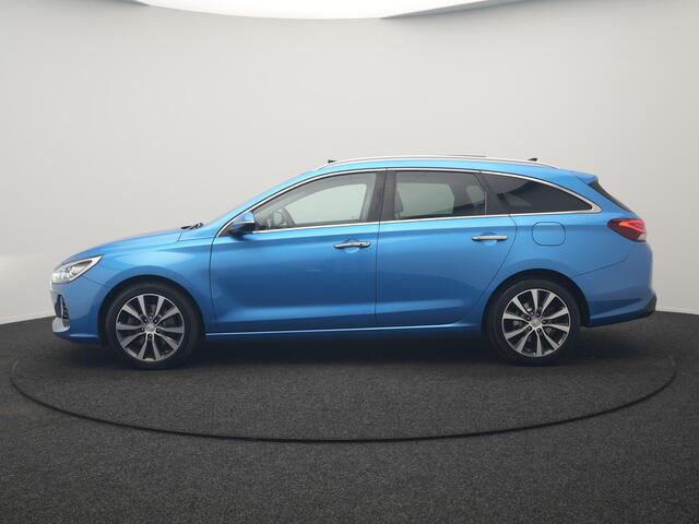 Hyundai I 30 Wagon 1.4 T-GDI Premium 141pk | Panodak | Adaptive Cruise | Camera | Lederen Sportstoelen Memory & Ventilatie | Keyless | BLIS | Stoelen & Stuur Verwarmd | LED Koplampen | Navigatie | DAB |